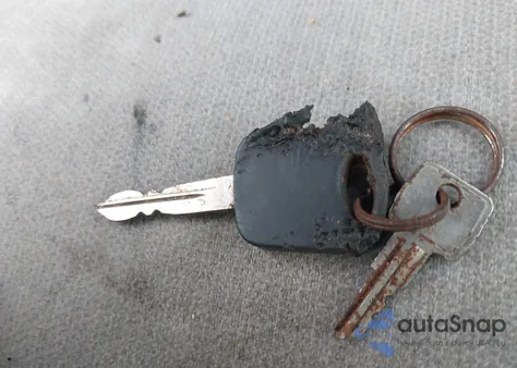 2000 Mercury Grand Marquis Ls z USA, uszkodzony, nr VIN 2MEFM75W7YX736790